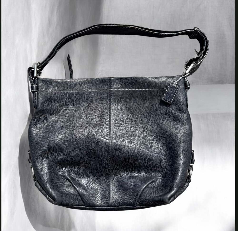 Vintage 90’s Coach Black Pebbled Leather Hobo Bag